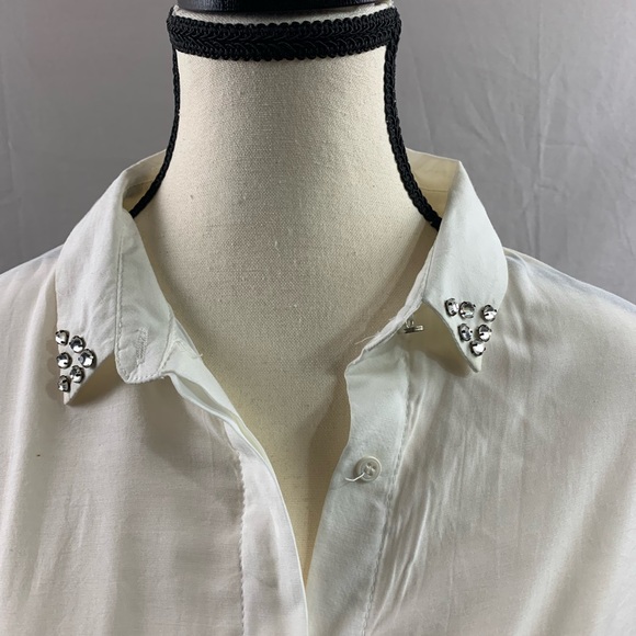 Off White Blouse With Rhinestone Collar - Picture 2 of 6